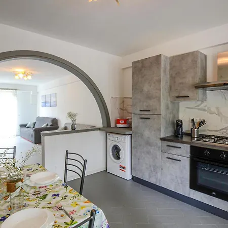 1 Bedroom Cozy In