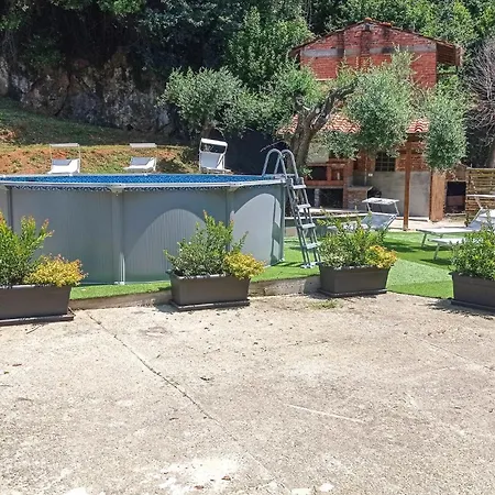 1 Bedroom Cozy In Apartment *